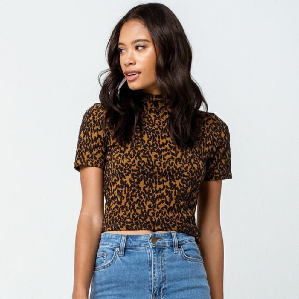 VANS Women's Leopard Dusk Top X-Large Shirt Short Sleeve Small Off the wall
